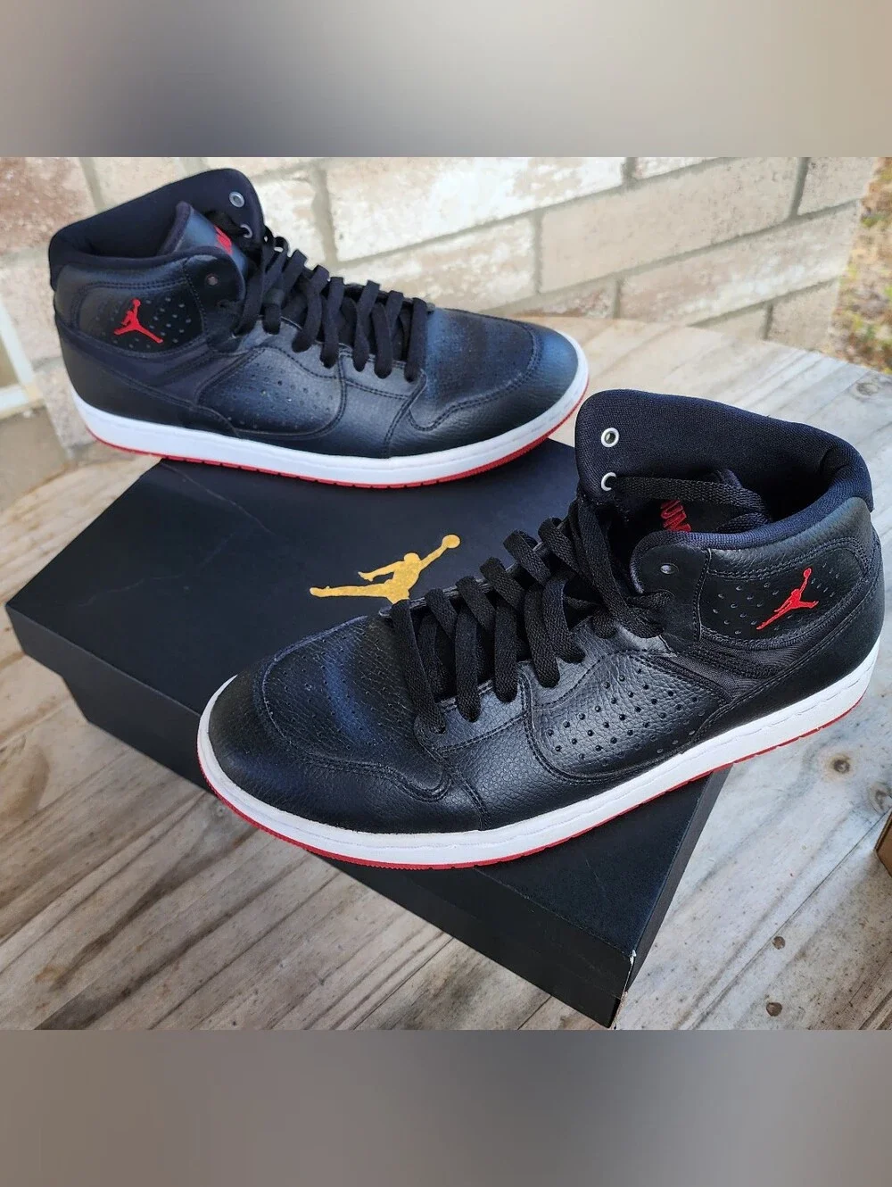 Jordan Access Bred Black Gym Red Size 10.5 (OG Box Included)